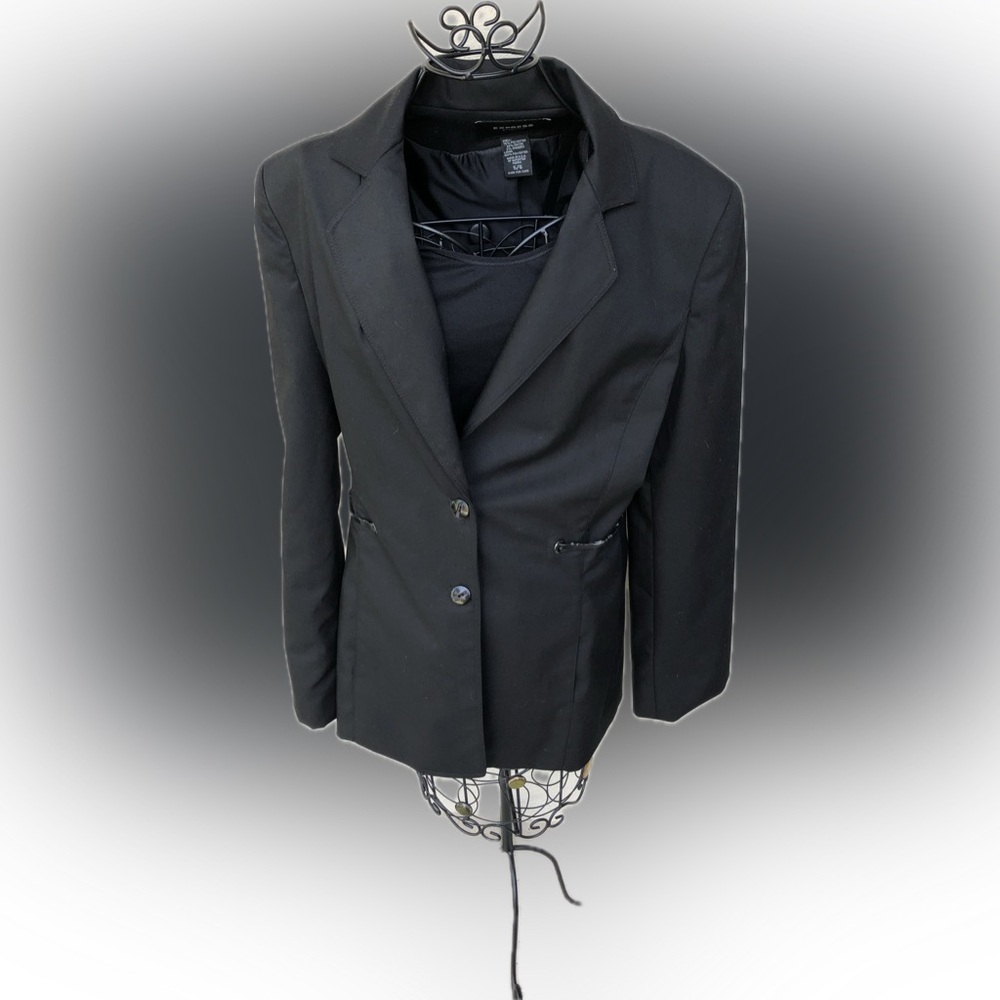 2 for $12!! Express 2button front collared black blazer